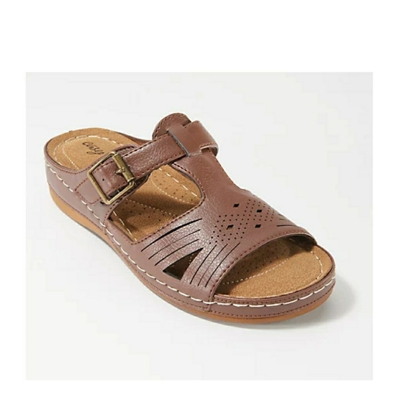 Easy Street Slide Sandal - Picture 2 of 11